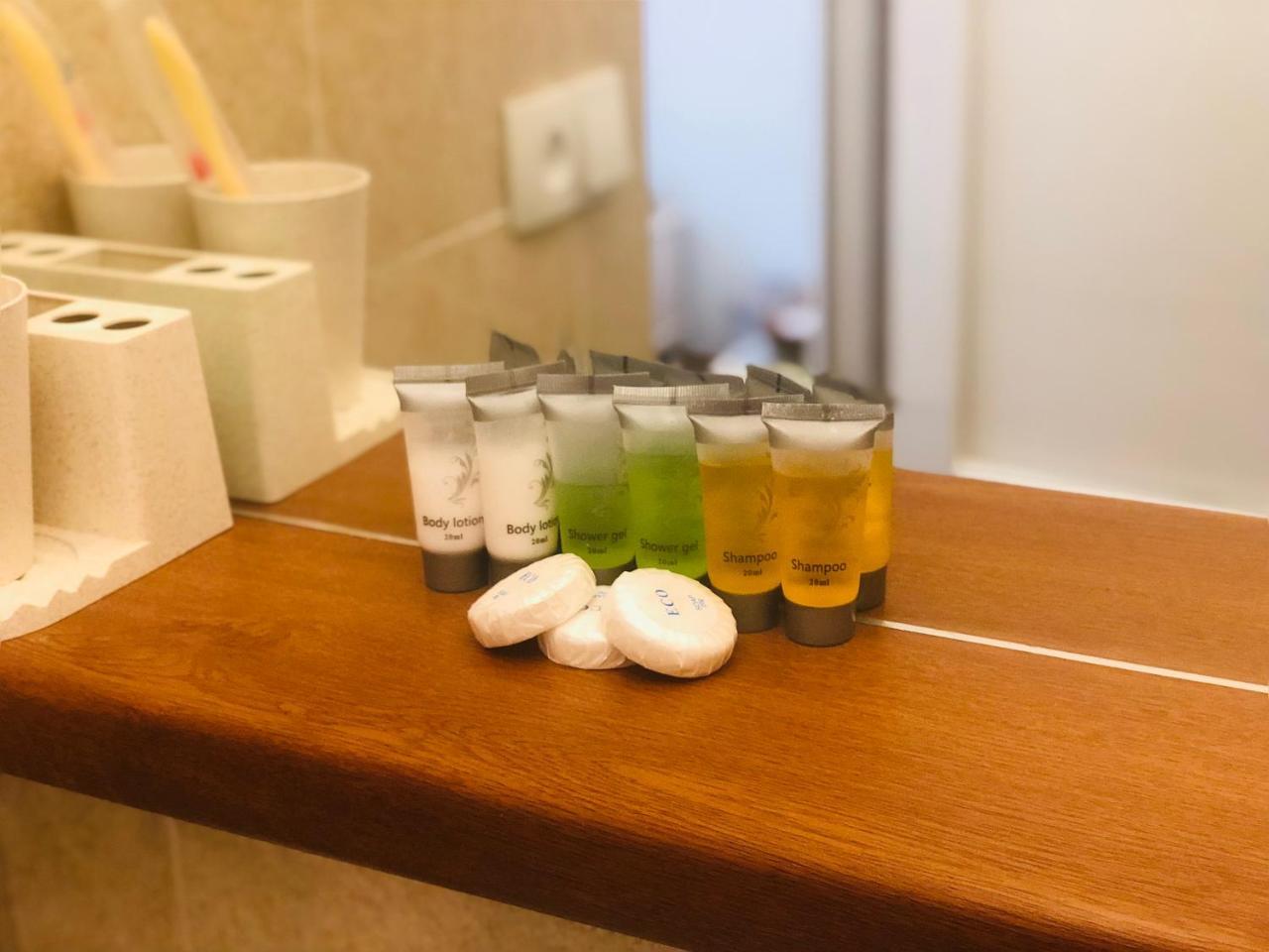 Guest House Marina 2 تبليسي المظهر الخارجي الصورة